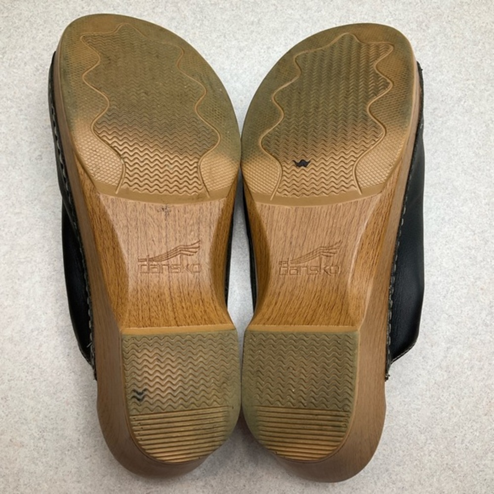 Dansko Sheri Sandal 39 Brown Tooled Roses & Studs‎ - Picture 7 of 9